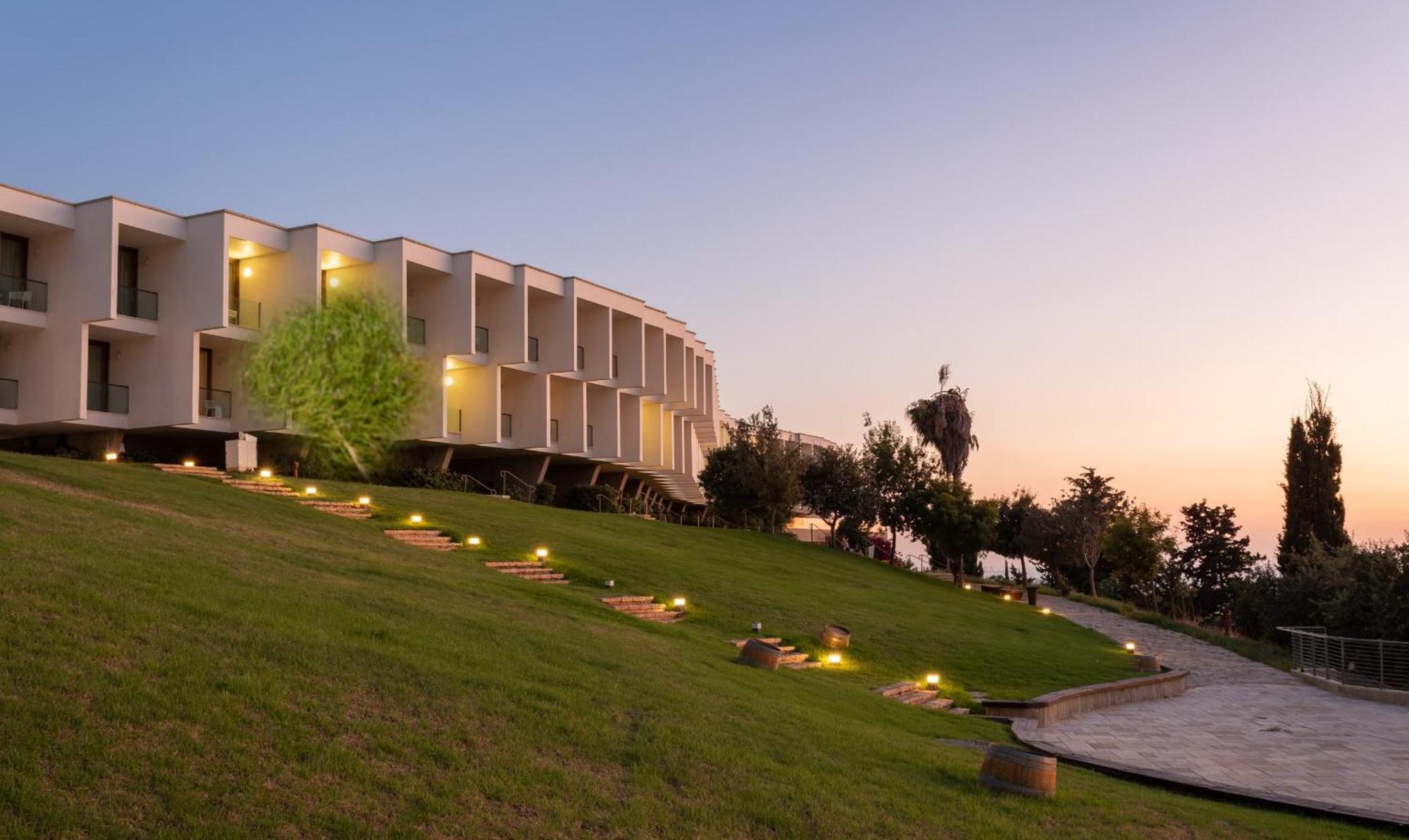 Elma Hotel And Art Complex Zikhron Ya'akov Exterior photo