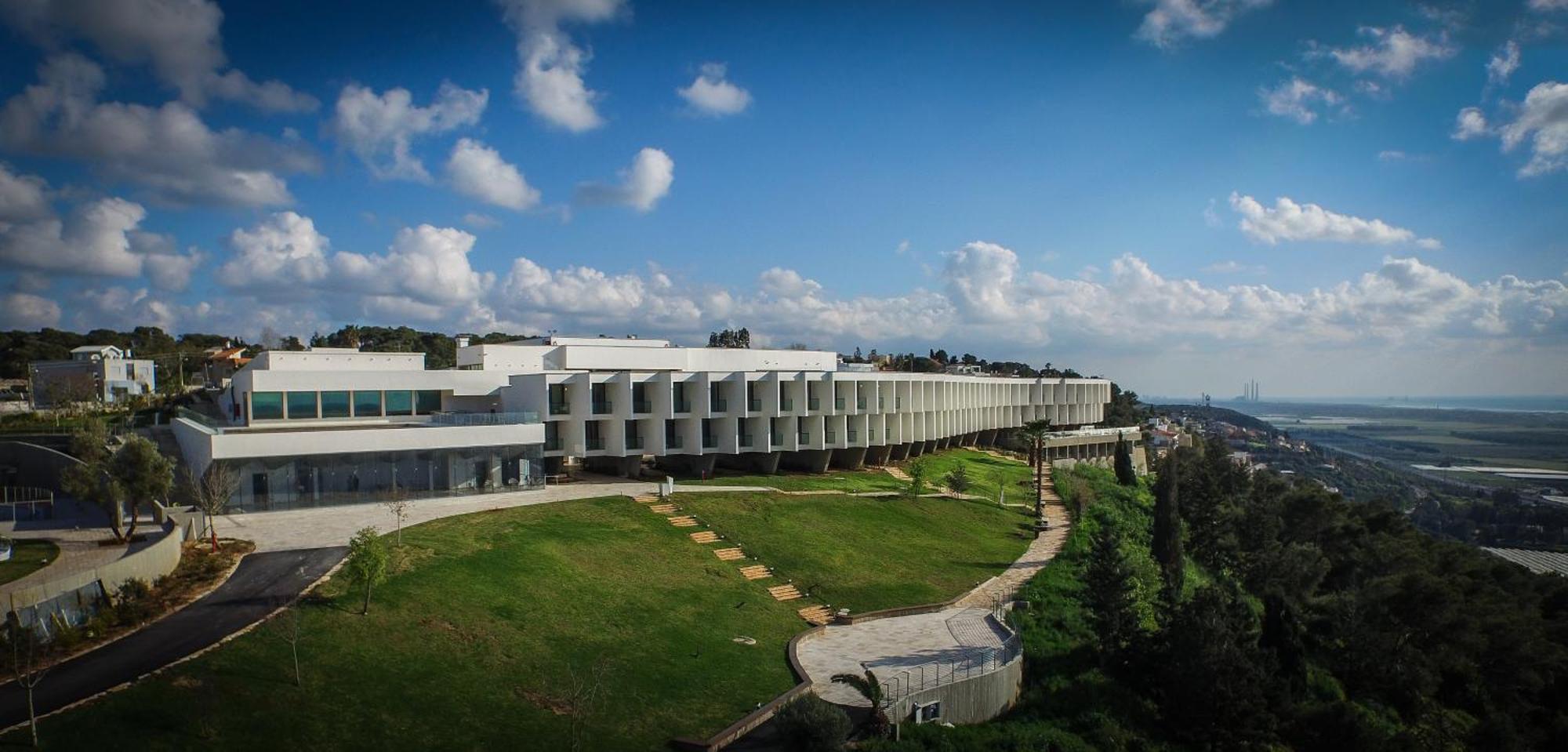 Elma Hotel And Art Complex Zikhron Ya'akov Exterior photo